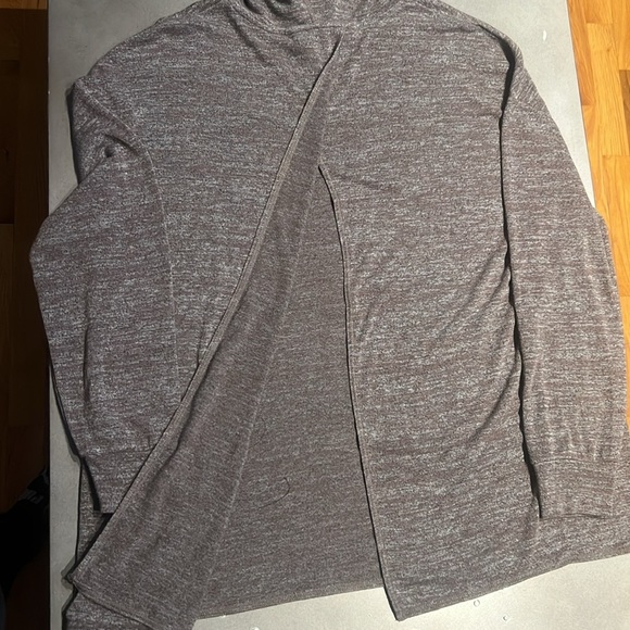 Wilfred Free Oversized Hoodie with open  slit back - Picture 7 of 8